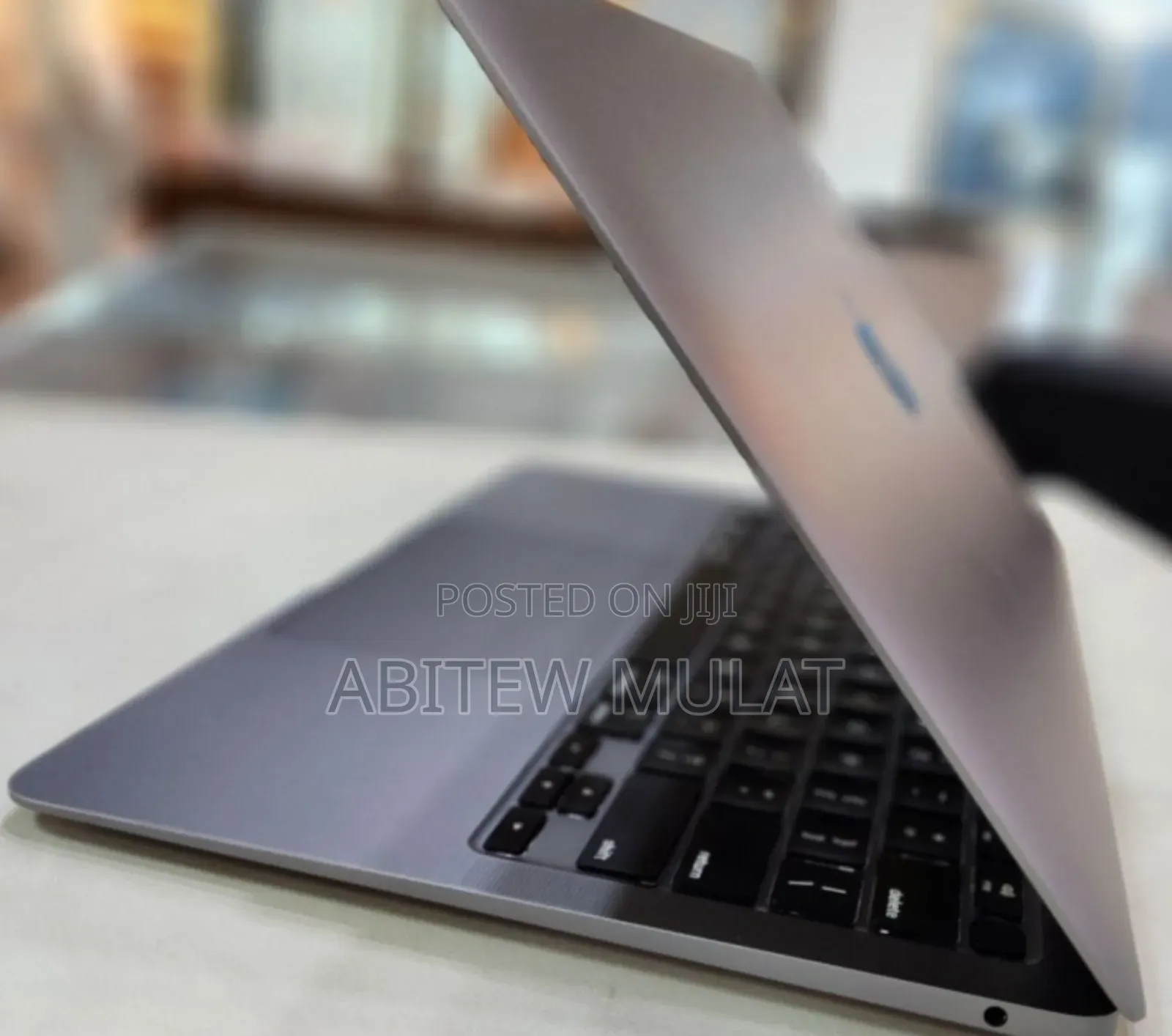 New Laptop Apple MacBook Air 2020 8GB Intel Core I5 SSD 256GB