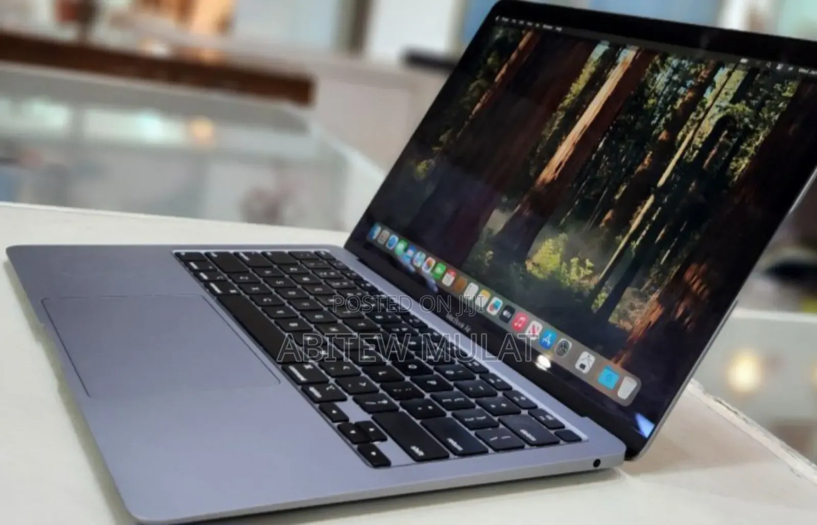 New Laptop Apple MacBook Air 2020 8GB Intel Core I5 SSD 256GB