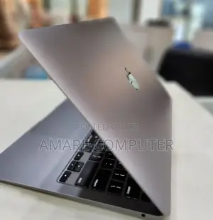 New Laptop Apple MacBook 2020 8GB Intel Core I3 SSD 256GB