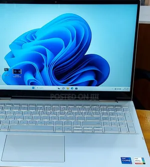 New Laptop Dell Inspiron 15 16GB Intel Core I7 SSD 512GB