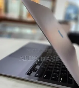 New Laptop Apple MacBook Air 2020 8GB Intel Core I3 SSD 256GB