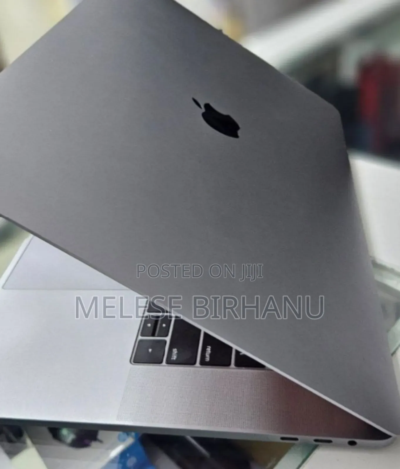 New Laptop Apple MacBook 32GB Intel Core I9 SSD 2T