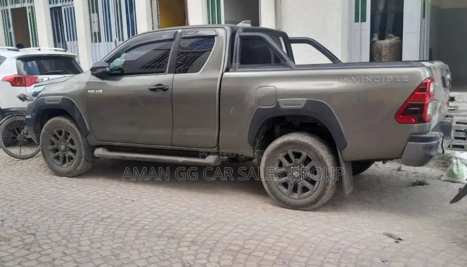 Toyota Hilux 2023 Gray