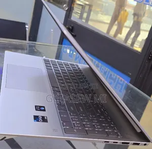 New Laptop HP Pavilion 15 16GB Intel Core I7 SSD 1T