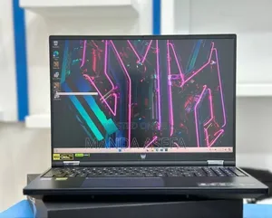 New Laptop Acer Predator Helios 18 PH18-71 16GB Intel Core I9 SSD 1T