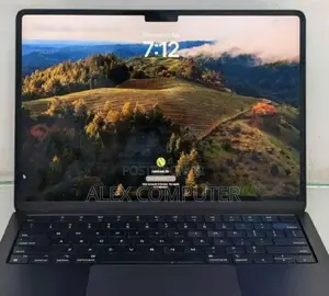 New Apple MacBook Air 2024 M3 13-Inch 8GB Intel Core I7 SSD 512GB