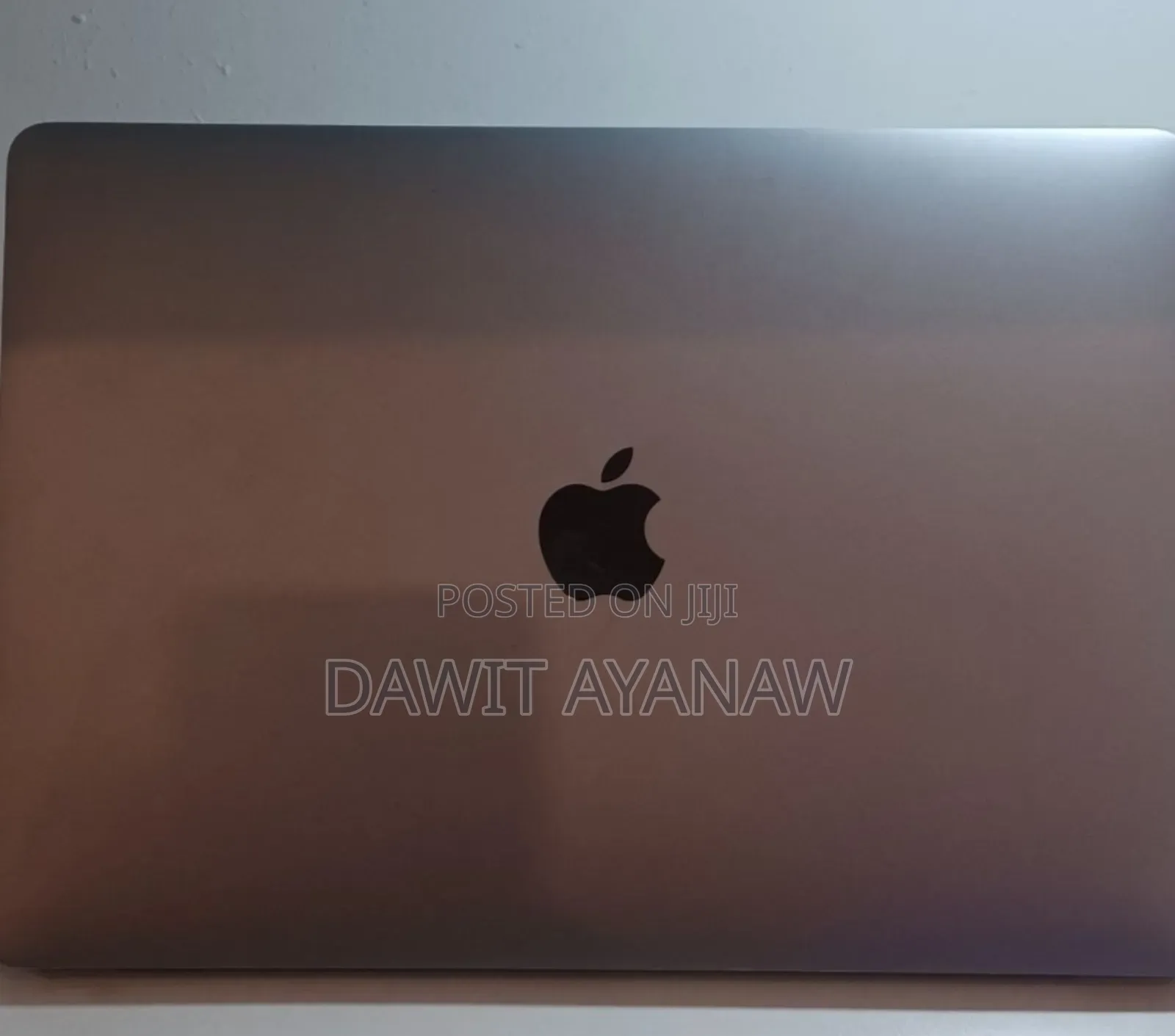 New Laptop Apple MacBook Pro 2018 8GB Intel Core I5 SSD 512GB