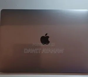 New Laptop Apple MacBook Pro 2018 8GB Intel Core I5 SSD 512GB