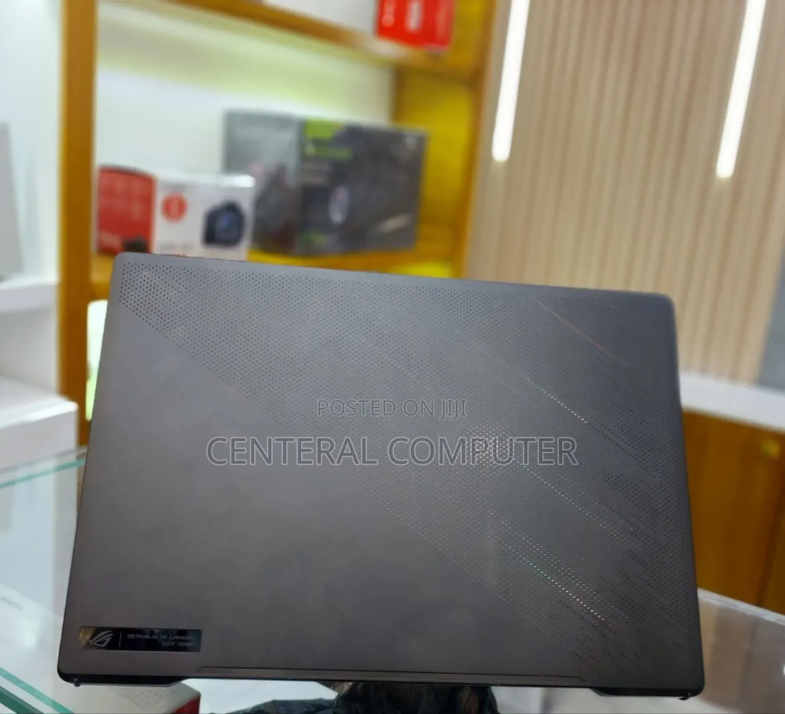 New Laptop Asus ROG Zephyrus G15 16GB AMD Ryzen 9 SSD 1T
