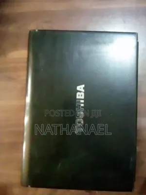 Laptop Toshiba Satellite E55D 4GB Intel Core I5 HDD 500GB