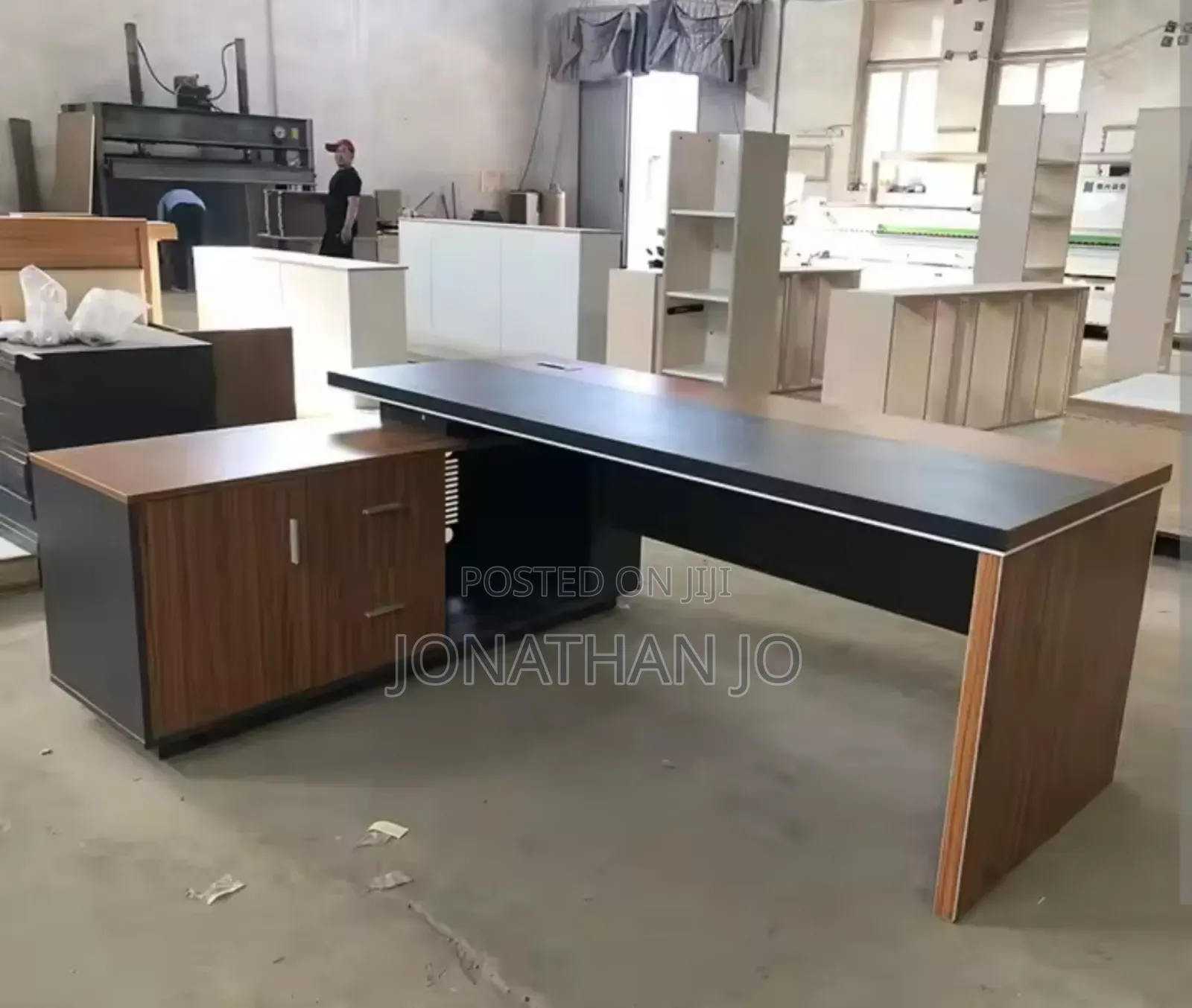 Big Discount Manager Desk