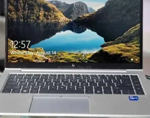 New Laptop HP EliteBook 830 G8 16GB Intel Core I7 SSD 16 GB
