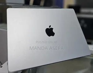 New Laptop Apple MacBook Pro 8GB Apple M3 SSD 512GB