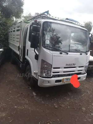 Photo - Isuzu _Obama Wag 5,300,000br
B76× 
