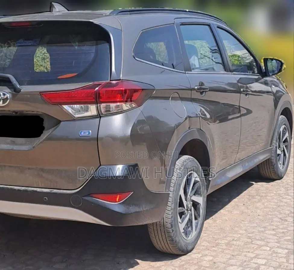 Toyota Rush 2021 Gray