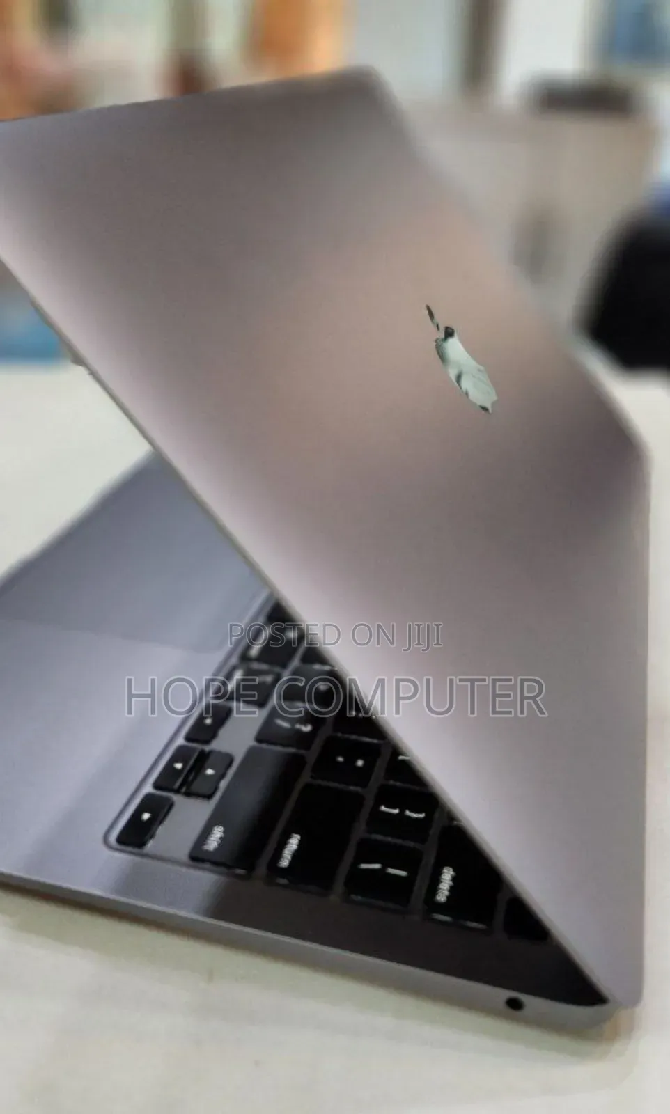 New Laptop Apple MacBook Air 2020 M1 8GB Intel Core I3 SSD 256GB