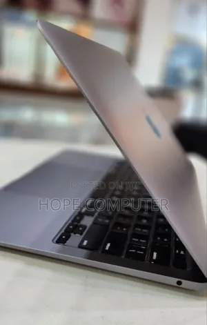 New Laptop Apple MacBook Air 2020 M1 8GB Intel Core I3 SSD 256GB