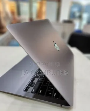 New Laptop Apple MacBook Air 2020 M1 8GB Intel Core I3 SSD 256GB