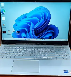 New Laptop Dell Inspiron 15 16GB Intel Core I7 SSD 512GB