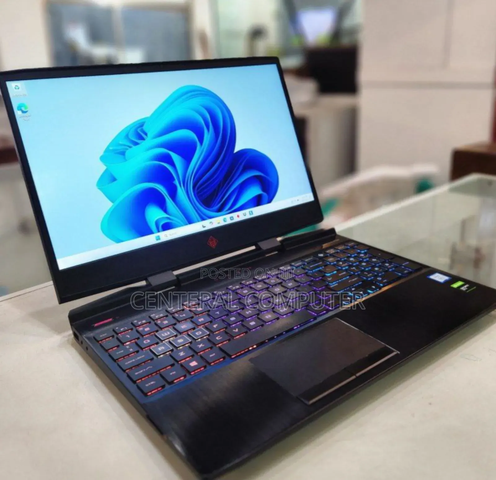 New Laptop HP Omen X 17t 16GB Intel Core I7 SSD 512GB