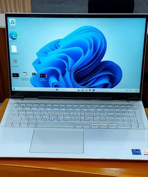 New Laptop Dell Inspiron 15 16GB Intel Core I7 SSD 512GB