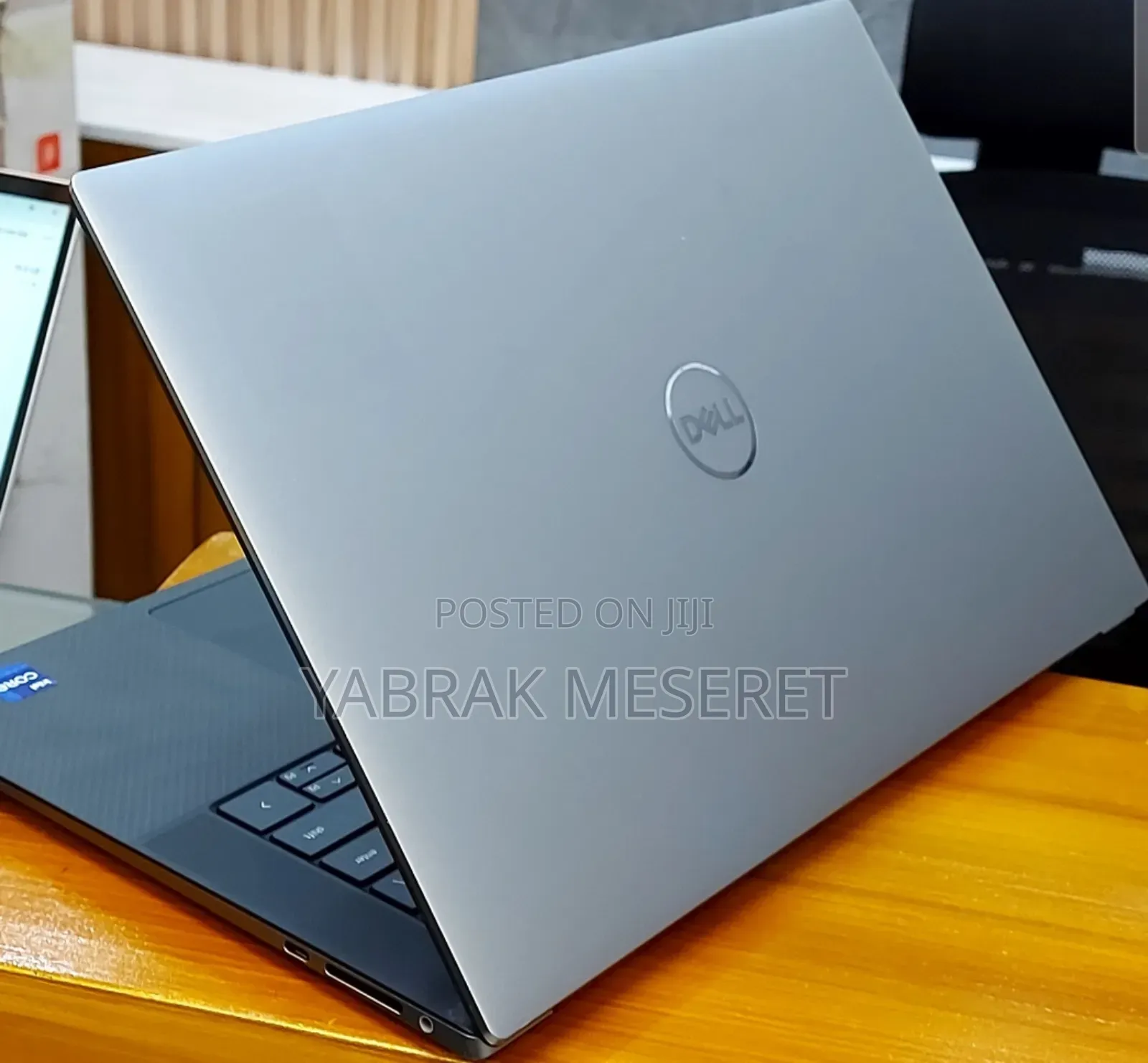 New Laptop Dell Precision 15 7550 32GB Intel Core I9 SSD 1T