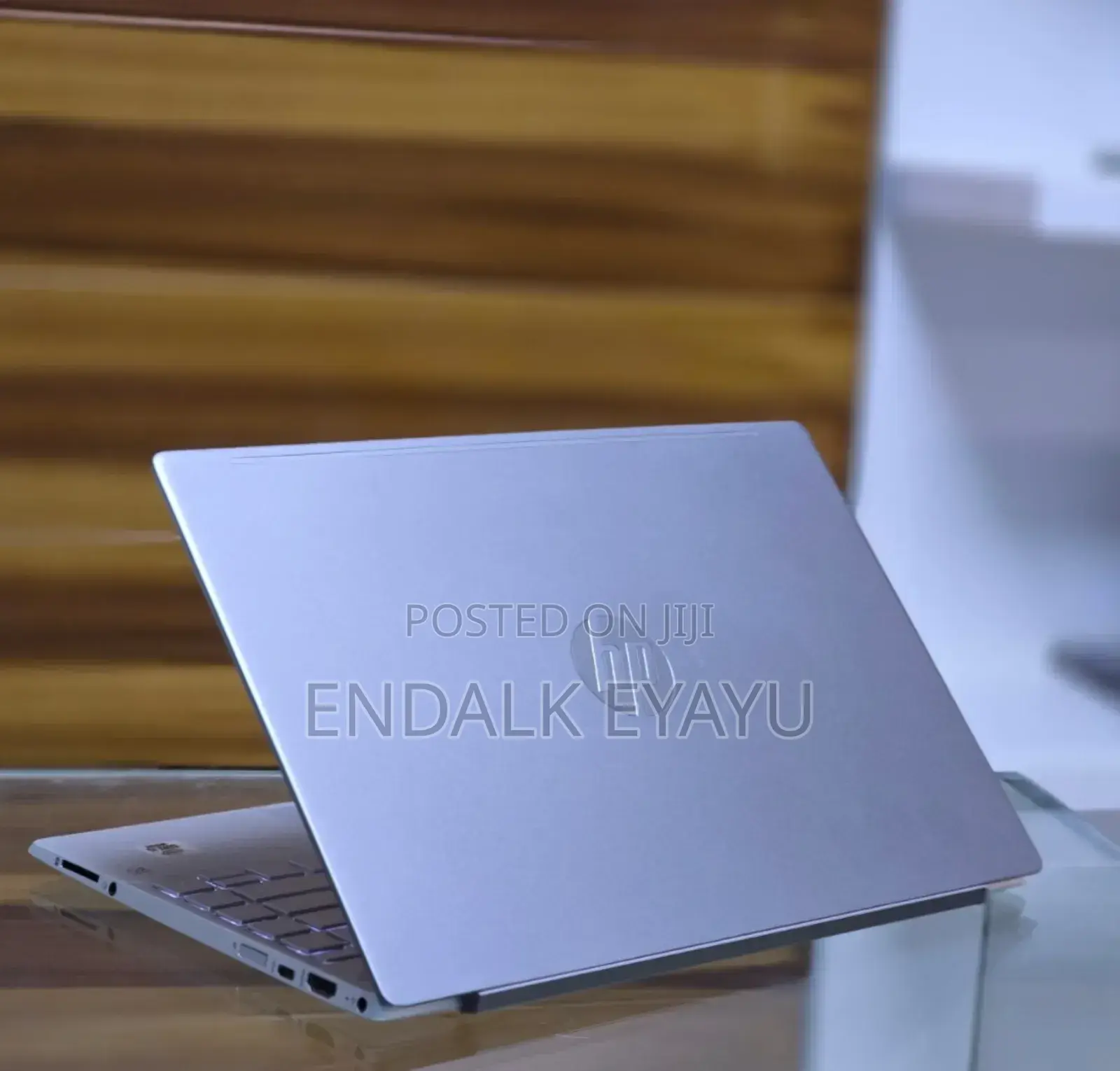 New Laptop HP Pavilion 15 8GB Intel Core i5 SSD 256GB