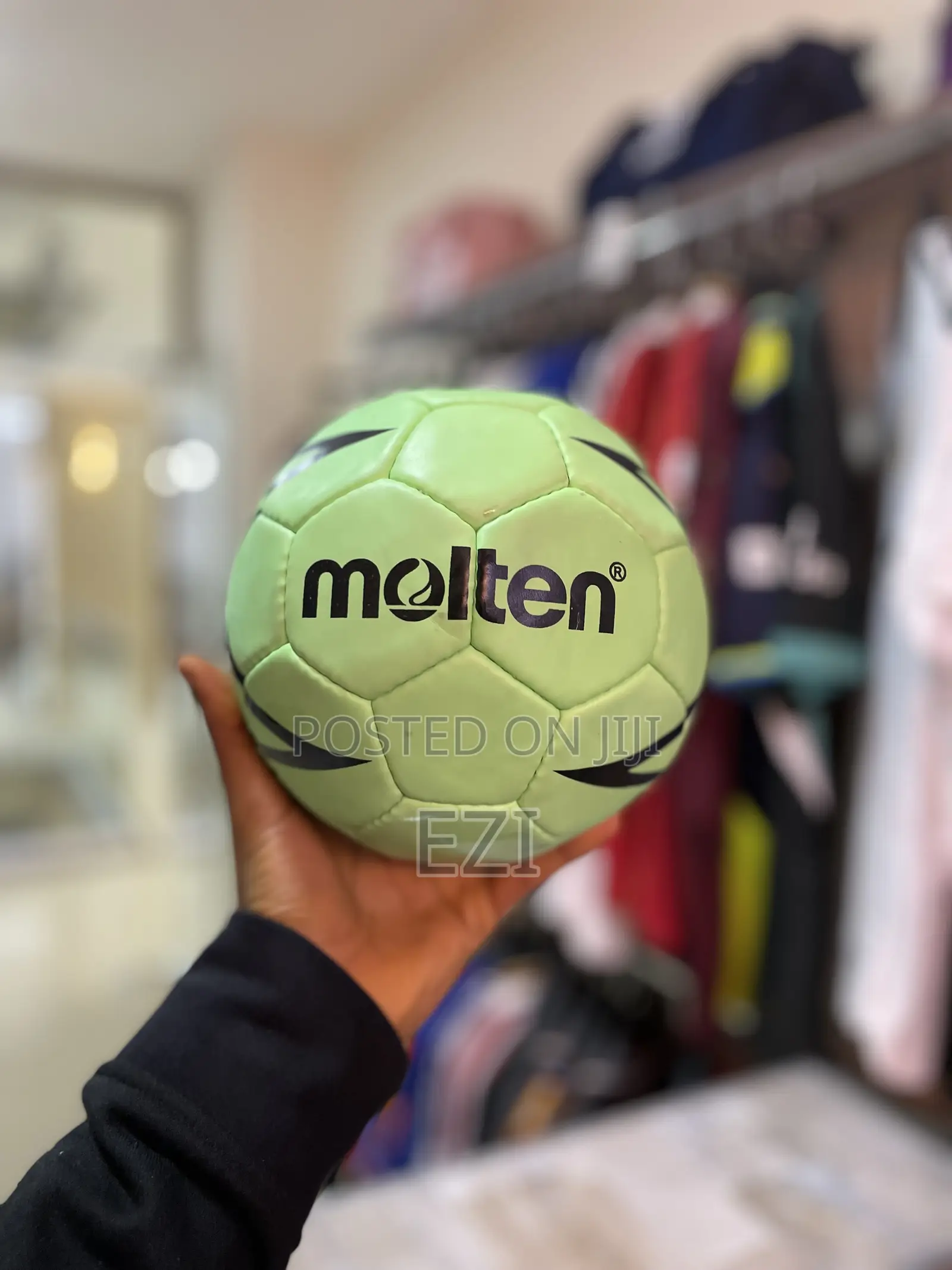 Molten Original Throwing Balls