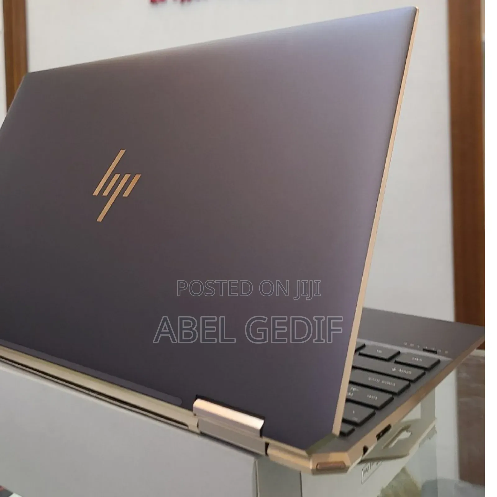 New Laptop HP Spectre X360 8GB Intel Core I7 SSD 512GB