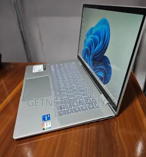 New Laptop HP Envy X360 8GB Intel Core I5 SSD 512GB