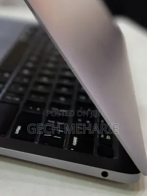 New Laptop Apple MacBook Air 2020 8GB Intel Core I3 SSD 256GB