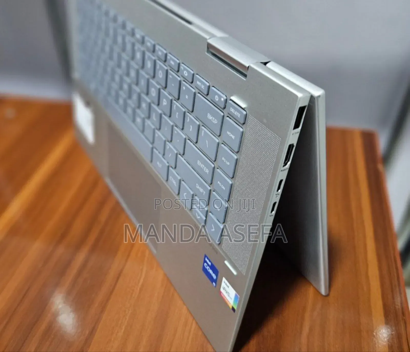 New Laptop HP Envy X360 8GB Intel Core I5 SSD 512GB