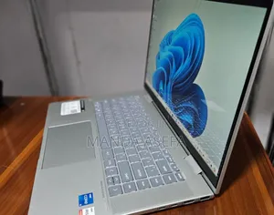 New Laptop HP Envy X360 8GB Intel Core I5 SSD 512GB