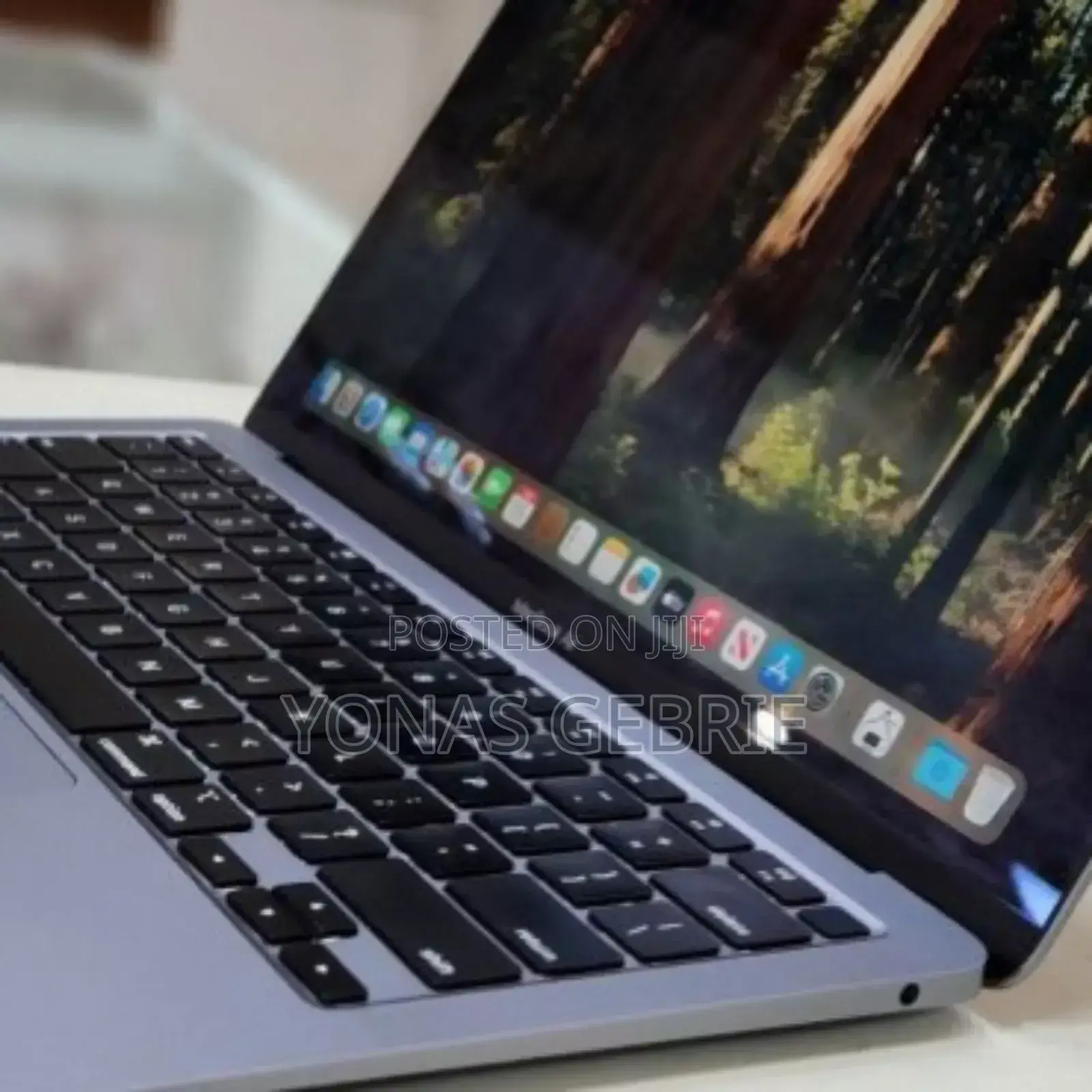 New Laptop Apple MacBook Air 2020 M1 8GB Intel Core I5 SSD 256GB