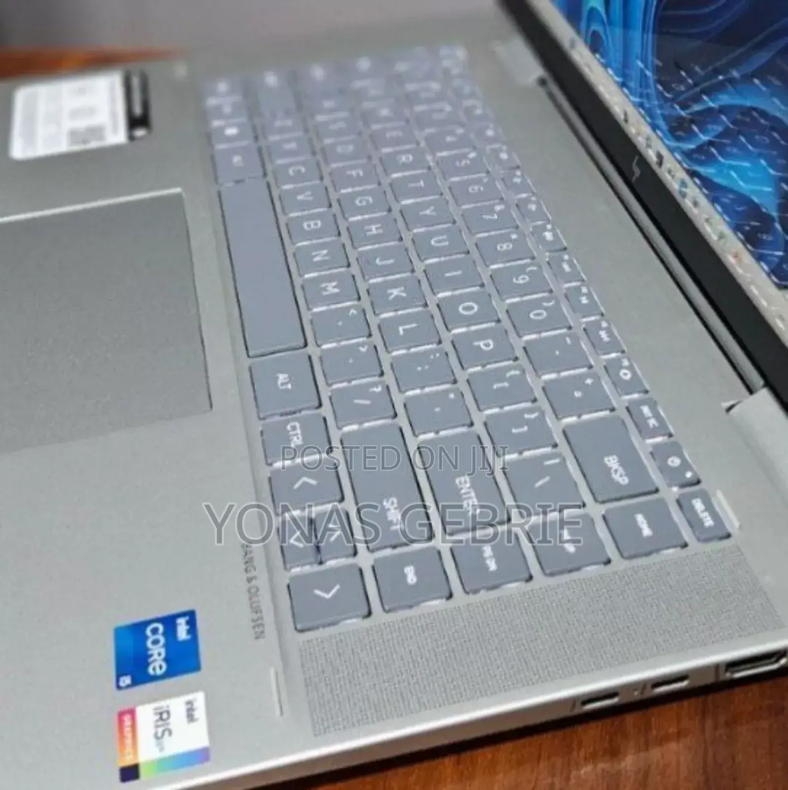 New Laptop HP Envy X360 8GB Intel Core I5 SSD 512GB