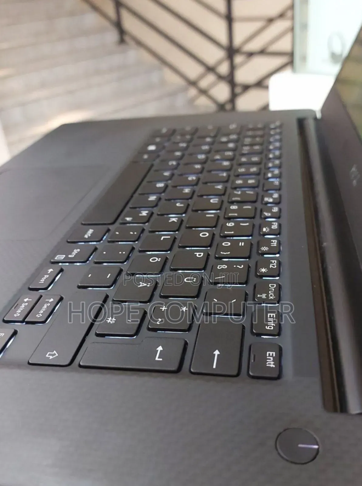 New Laptop Dell Precision 15 3520 16GB Intel Core I7 SSD 512GB