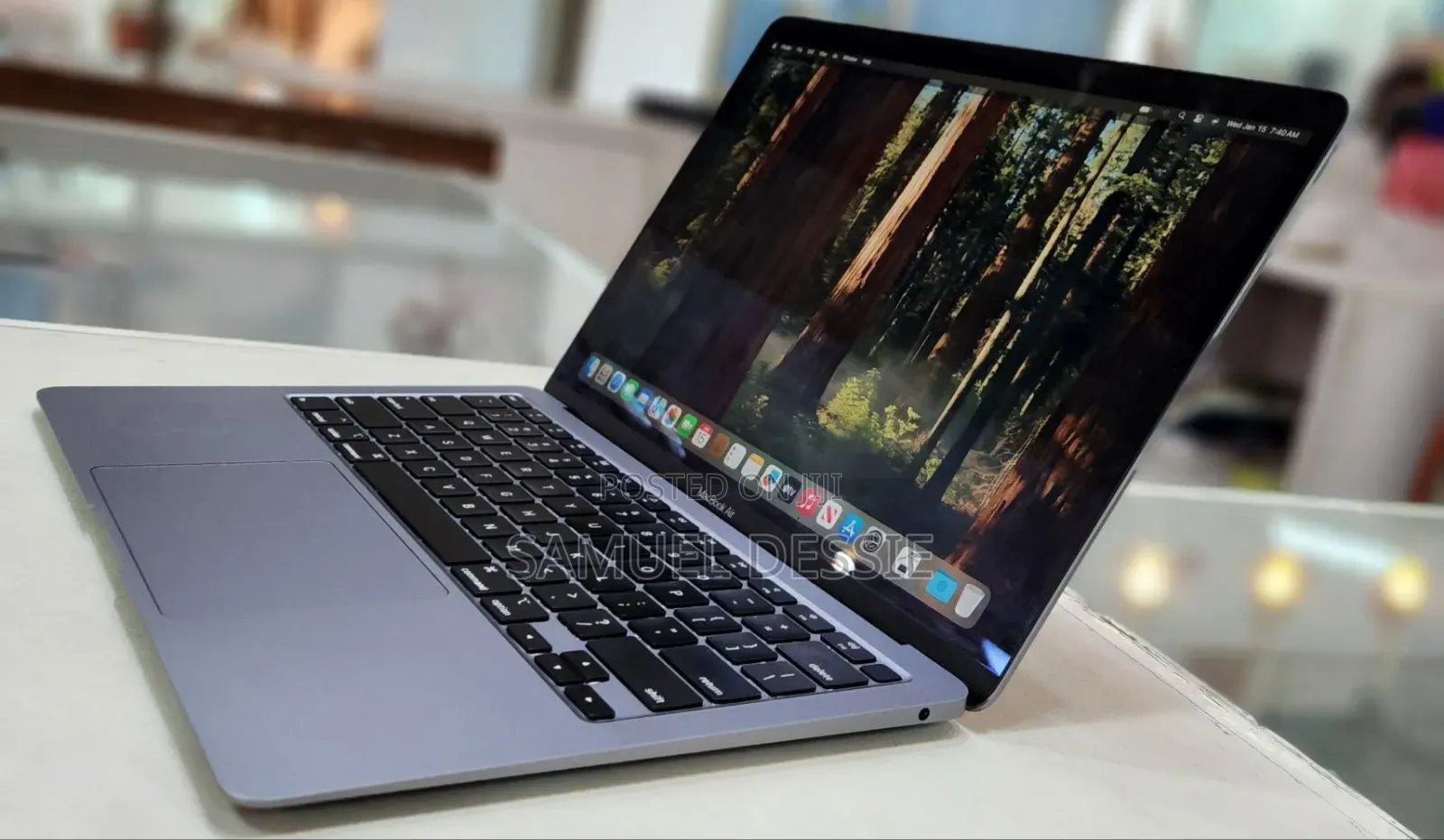 New Laptop Apple MacBook Air 2020 8GB Intel Core I3 SSD 256GB