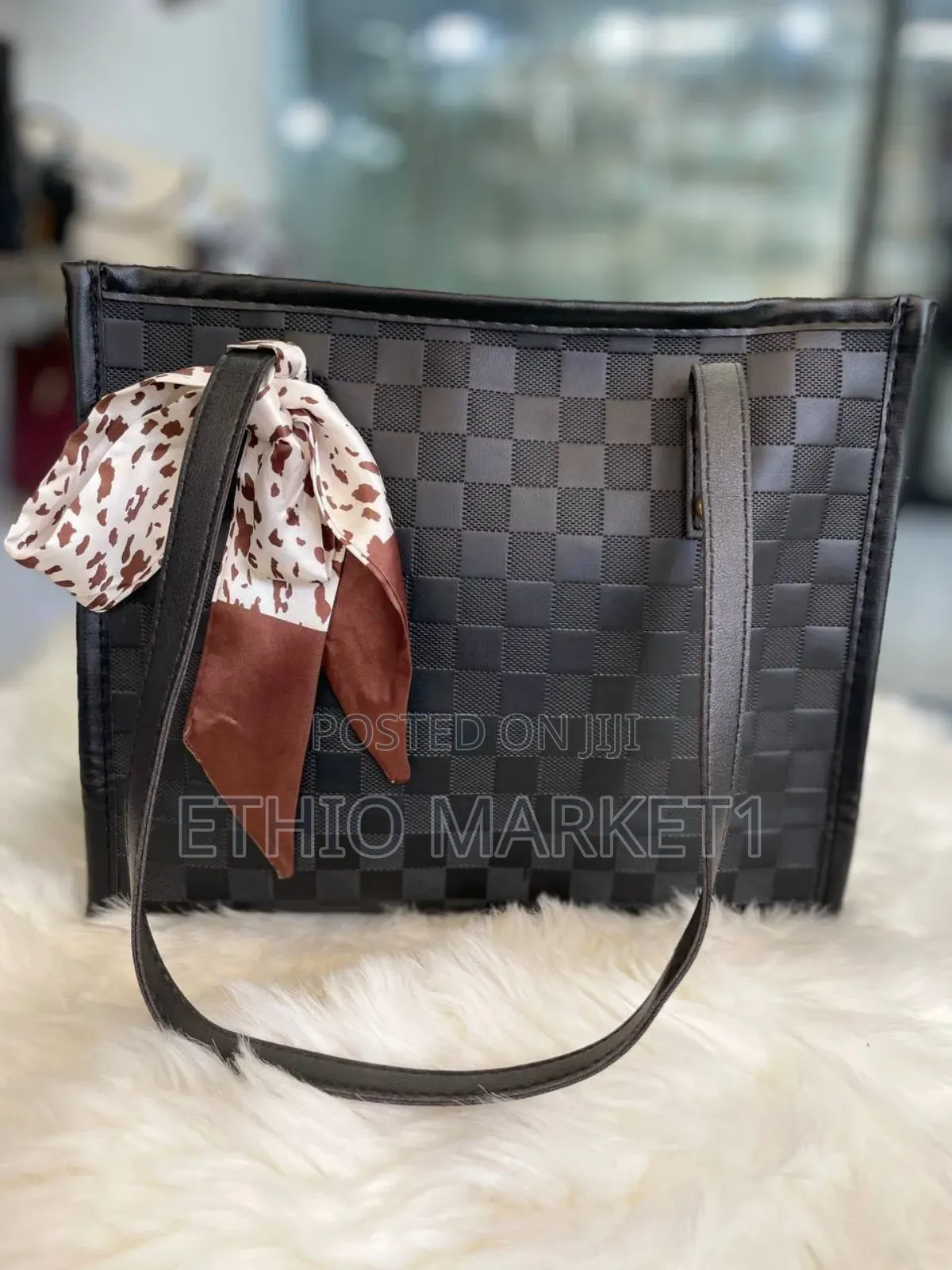 Square Check Ladies Hand Bag With Scarf