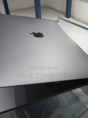 New Laptop Apple MacBook Pro 2019 8GB Intel Core I5 SSD 128GB