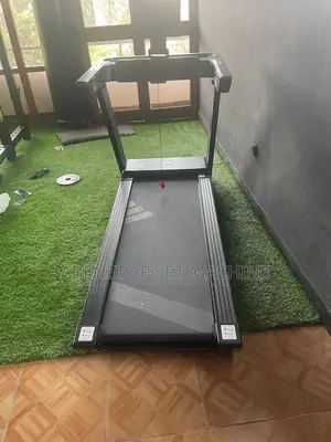 Photo - Adidas T23 የቤት መሮጫ ማሽን