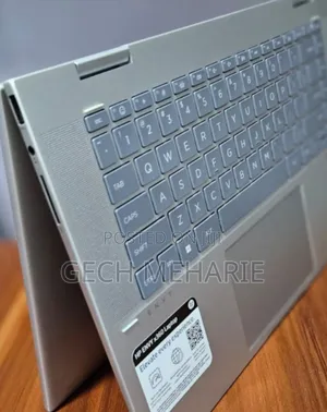 New Laptop HP Envy X360 8GB Intel Core I5 SSD 512GB