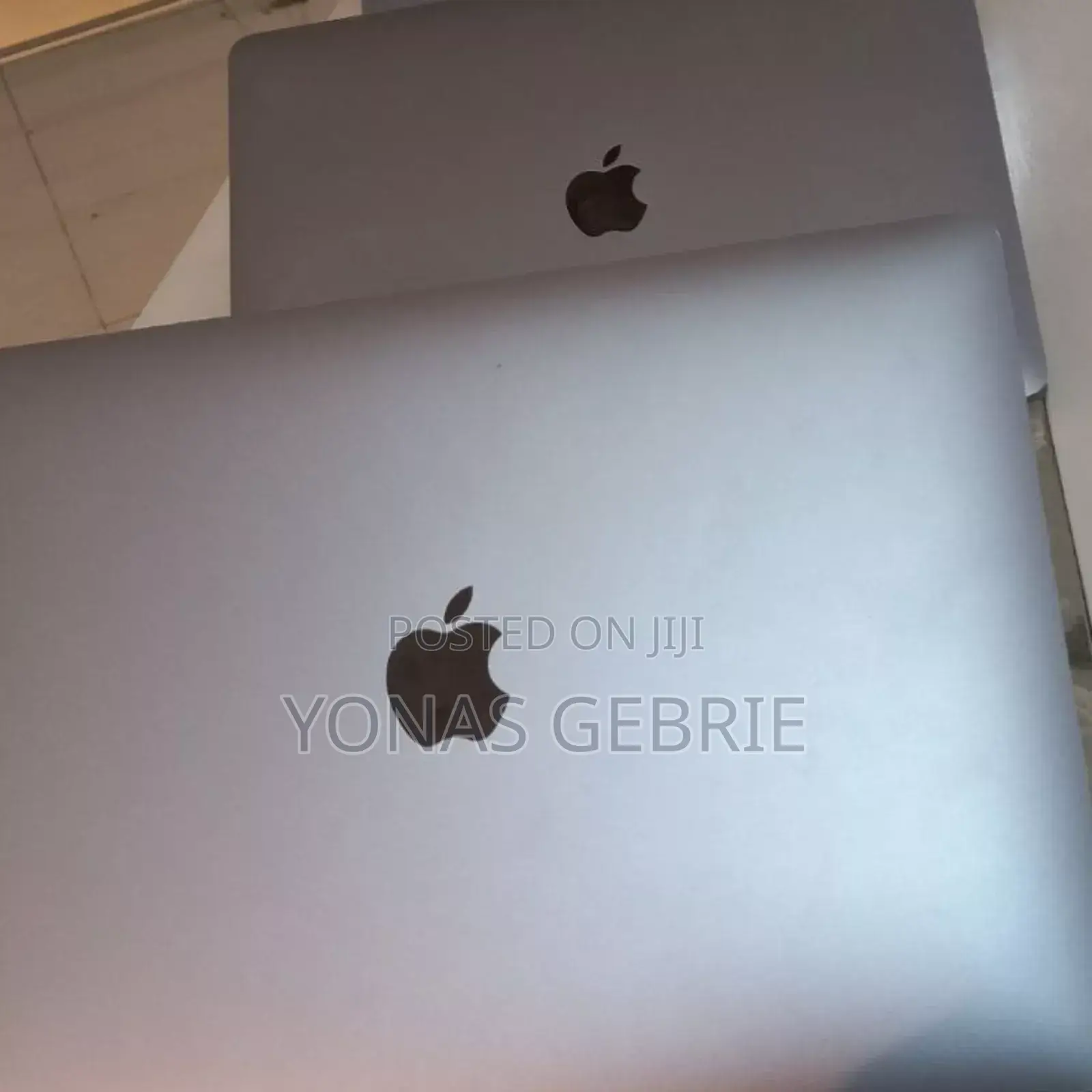 New Laptop Apple MacBook Pro 2018 8GB Intel Core i5 SSD 512GB