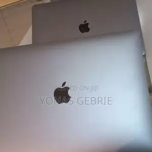 New Laptop Apple MacBook Pro 2018 8GB Intel Core i5 SSD 512GB