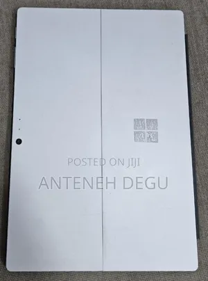 New Laptop Microsoft Surface Pro 4 8GB Intel Core I7 SSD 256GB