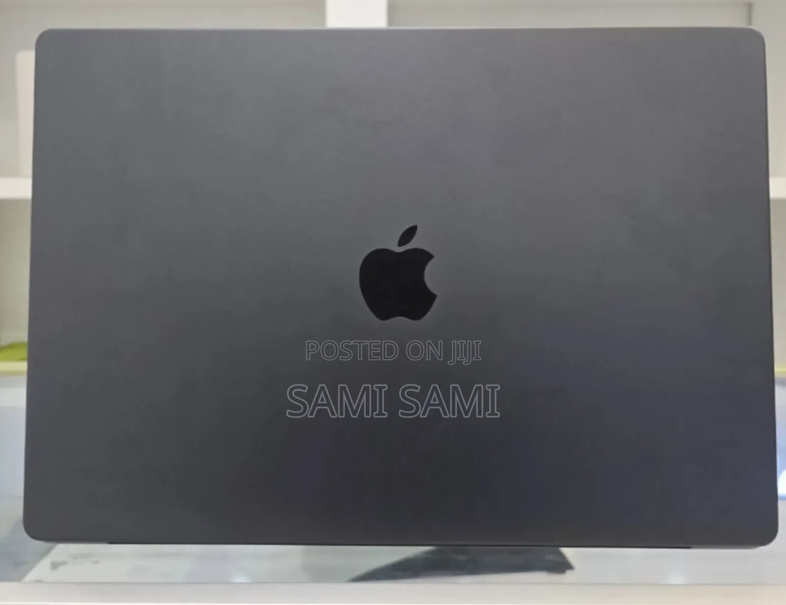 New Apple MacBook Pro 2023 M3 Max 16-Inch 18GB Intel Core M3 SSD 512GB