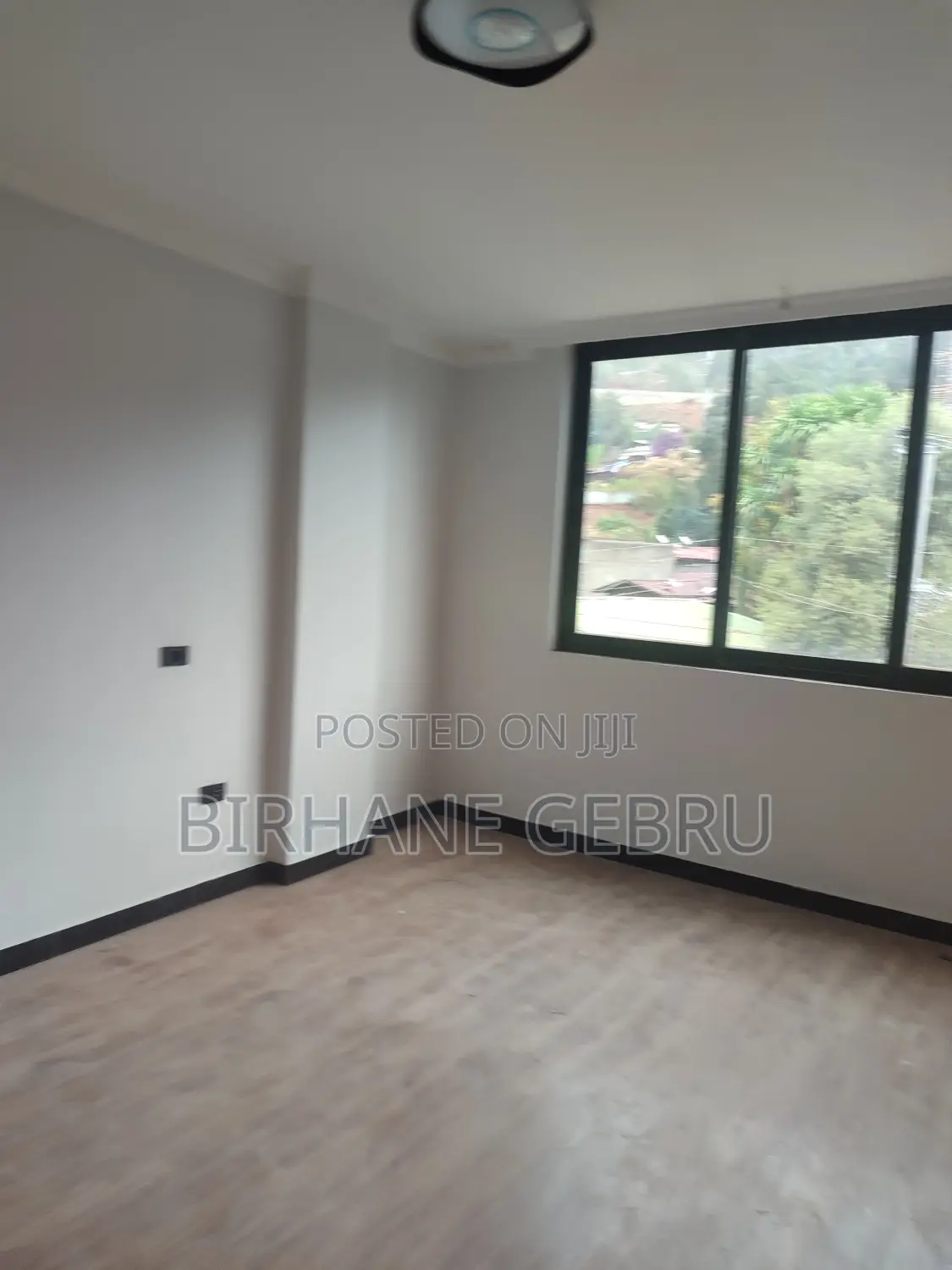 G+6 Luxury Apartiment Forliving or Office Rent