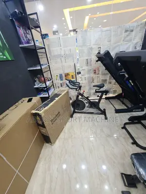 Photo - የአዉሮፓ ስታንዳርድ ዘመናዊ Reebok Sprint Exercise Bike