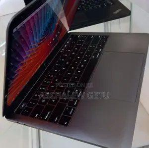 Photo - New Laptop Apple MacBook 2008 8GB Intel Core I5 SSD 512GB