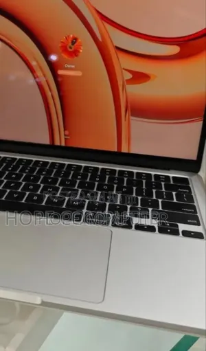 New Laptop Apple MacBook Air 2022 M2 8GB Apple M2 SSD 256GB