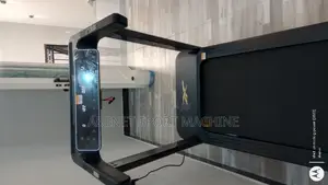 Photo - ዘመናዊ Reebok Fr30z የመሮጫ ማሽን